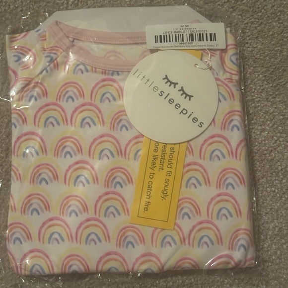 Little Sleepies Pastel Rainbows Crescent Zippy - Picture 1 of 2